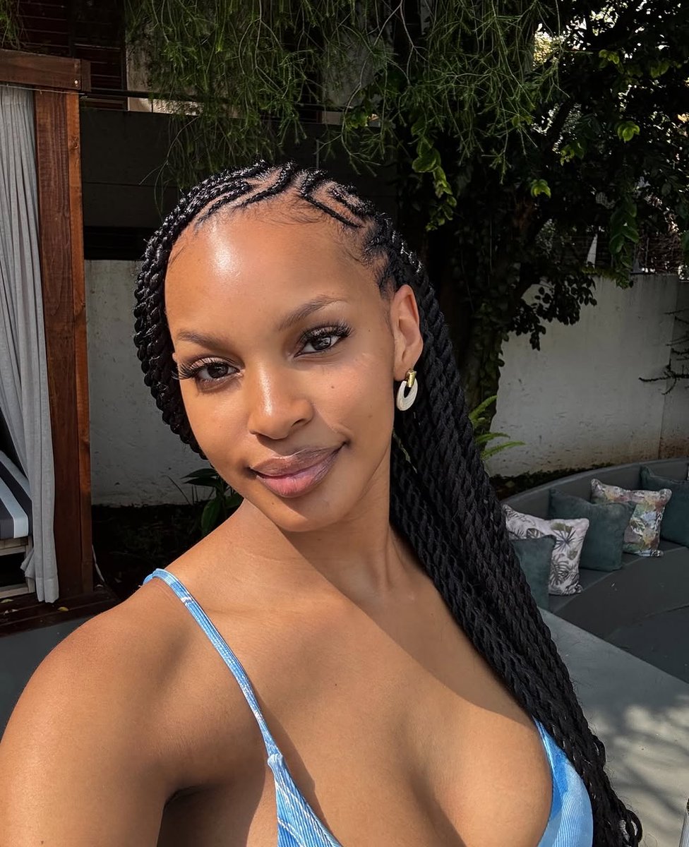 Diegochuene's tweet photo. Hit like if you agree she's beautiful #FlySafairAdventure #Easter2025 https://t.co/hKKKc1zXNS