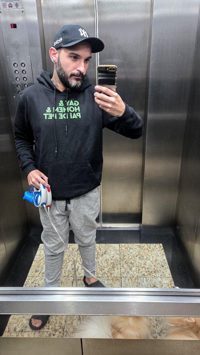 Thom_Barreto's tweet photo. Feriado foi assim com os filhos, cuidando da casa, descansando!!
E ainda frio e chovendo!! Melhor ainda!!! https://t.co/fq1DPNobEe