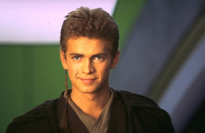 sw_holocron's tweet photo. Happy birthday to The Chosen One himself Hayden Christensen! May the Force be with you! https://t.co/57EKqLIK8P