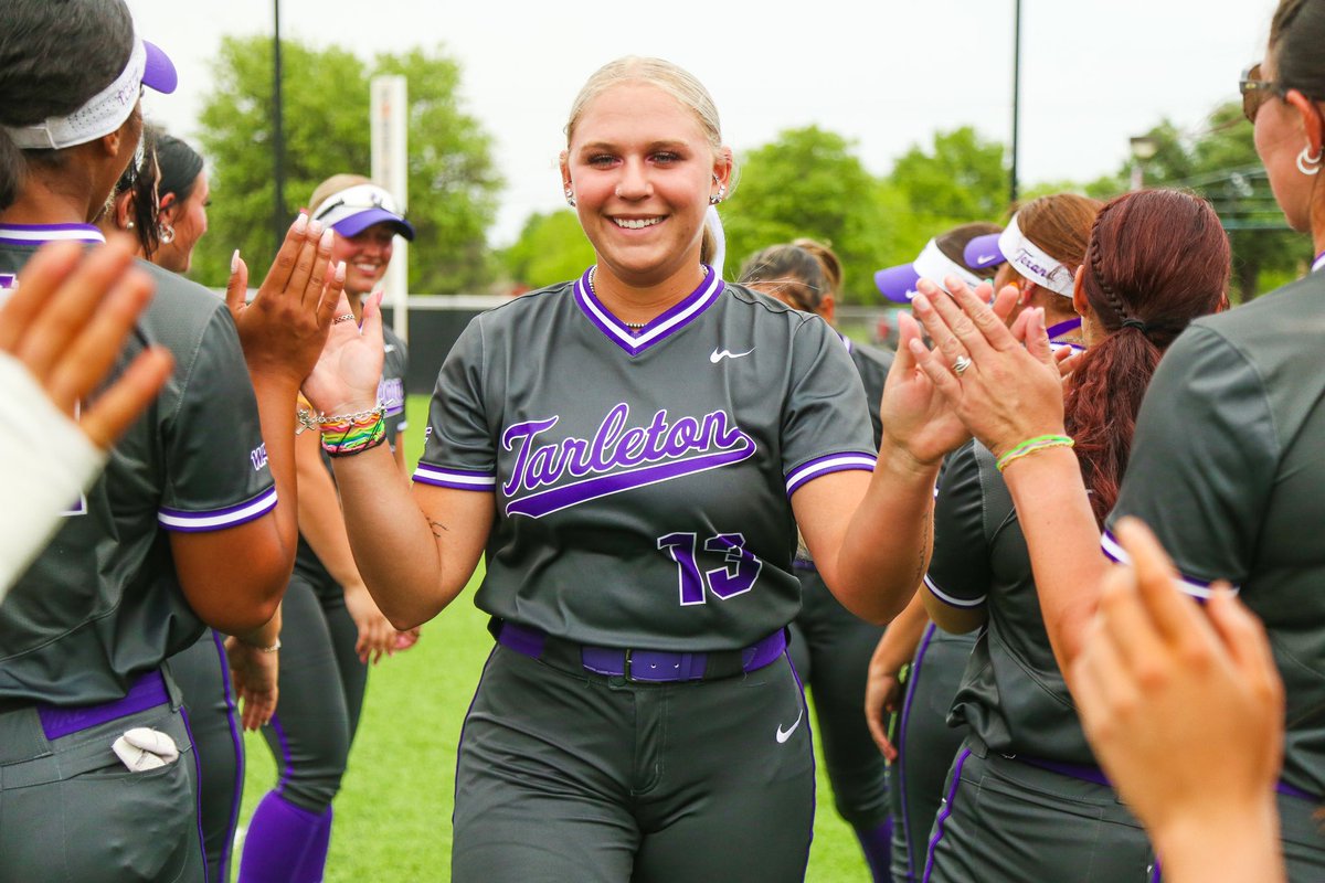TarletonSB's tweet photo. FIRST PITCH NEXT 👀

#NeverEnough | #NotAFluke https://t.co/3IGoPUhCFJ