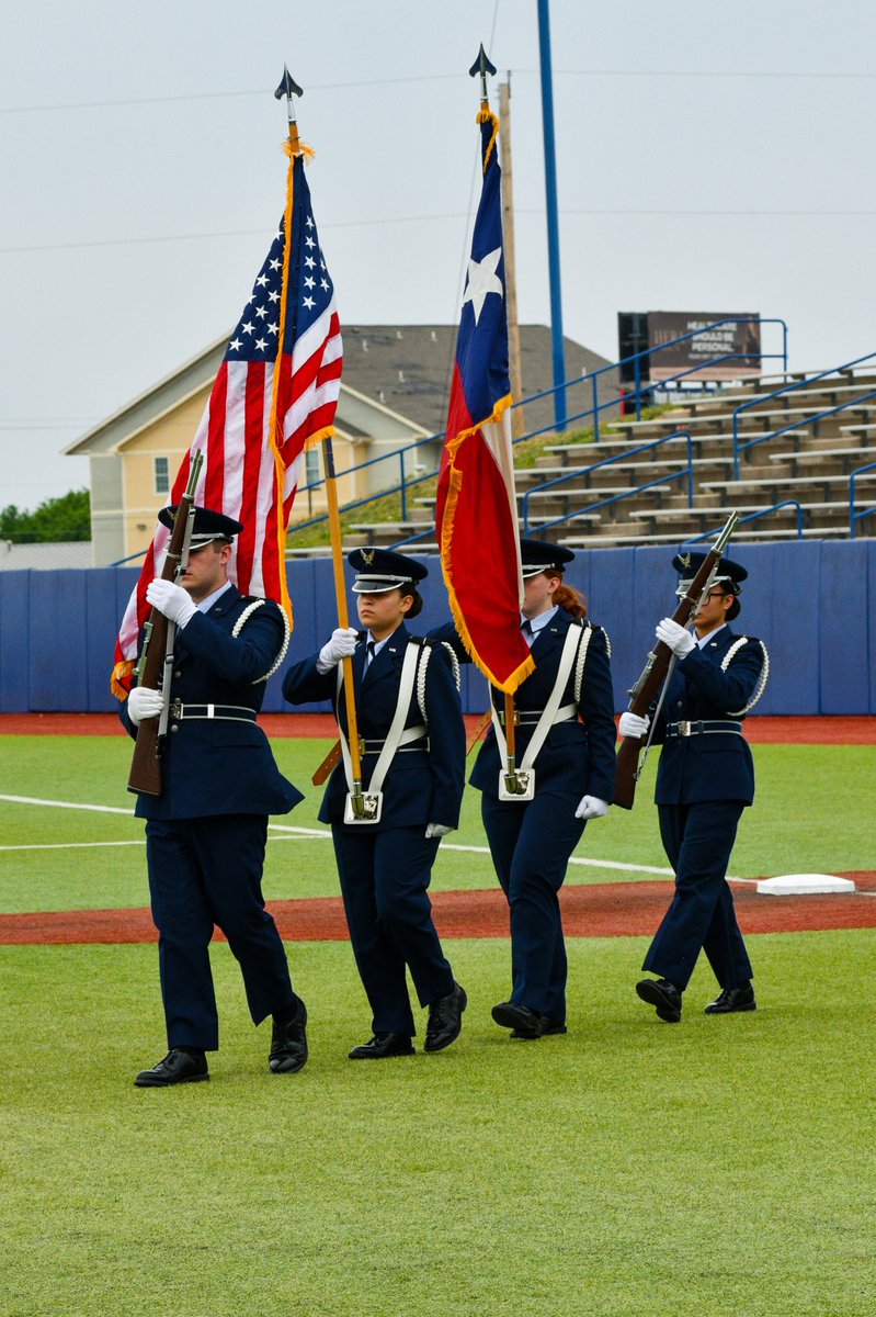 RamsASUbaseball's tweet photo. What a way to start the day at the ballpark! Huge thanks to former ASU Ram Jordan Williams for throwing out the first pitch, and shoutout to the ASU ROTC Color Guard for starting us off right with the presentation of the colors! ⚾️🐏🏟️ https://t.co/5eSi3v4VTV