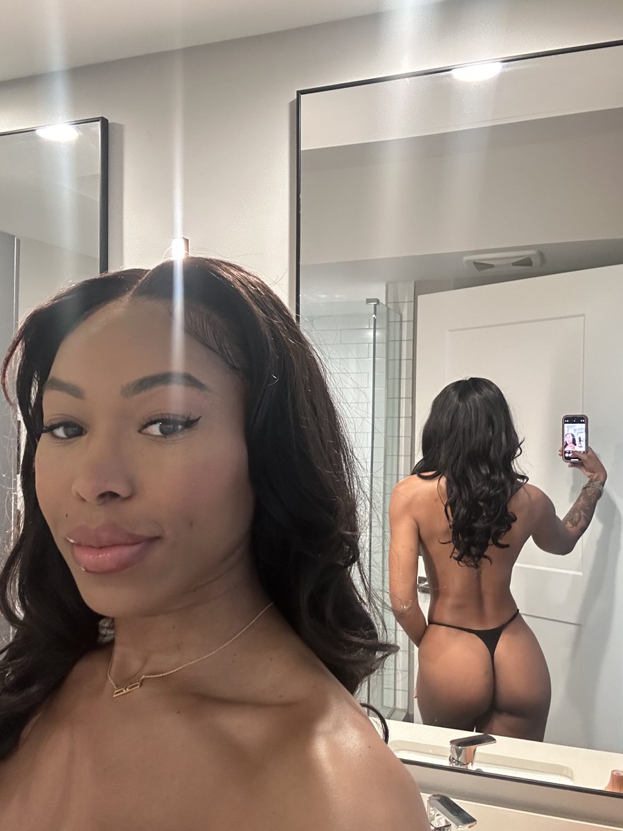 _NadiaJay_'s tweet image. Just peachy 🍑how about you?