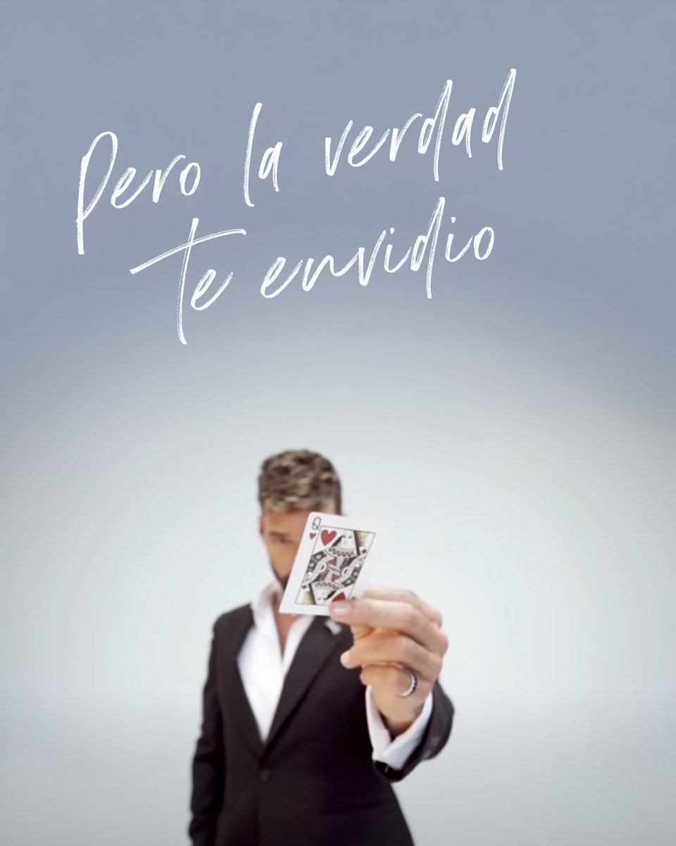 #FBF NECESARIO! ❤️‍🩹 #ReinaDeCorazones no solo es una canción, es una confesión directa al corazón! 🫢 ¿También la cantan con el alma? #RickyMartin