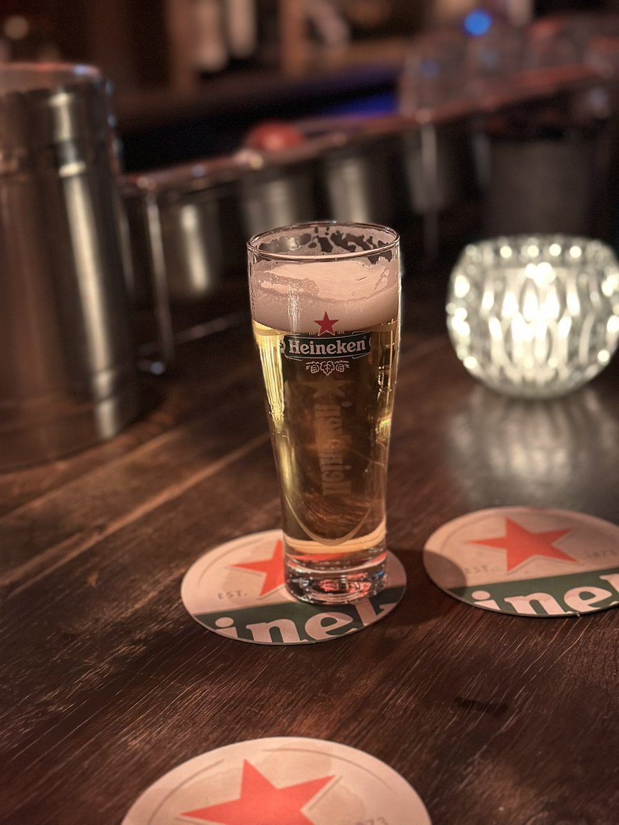 joskeijsper's tweet photo. Vooruit maar weer! #alkmaar #koelemoek #pluim https://t.co/Q3tpHEI8GB