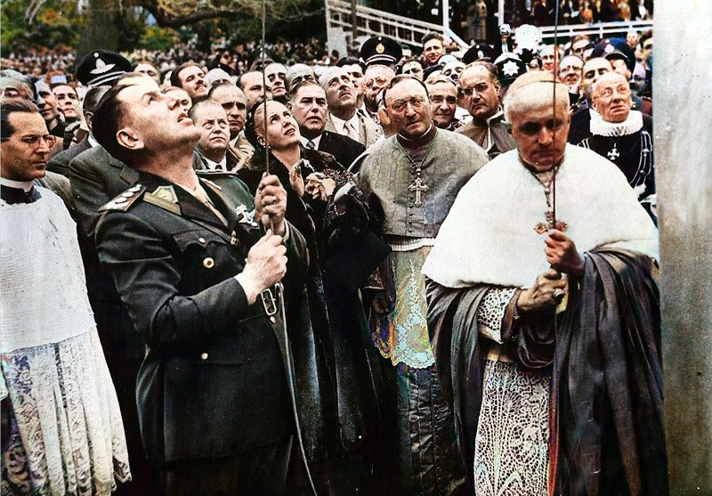 gralperon45's tweet photo. "La Argentina está empeñada en algo más elevado, algo más noble. Su finalidad actual es de orden puramente metafísico. La Argentina está empeñada a recuperar su verdadero ser y sentir tradicional."

Juan Domingo Perón https://t.co/TwYCKw5Wis
