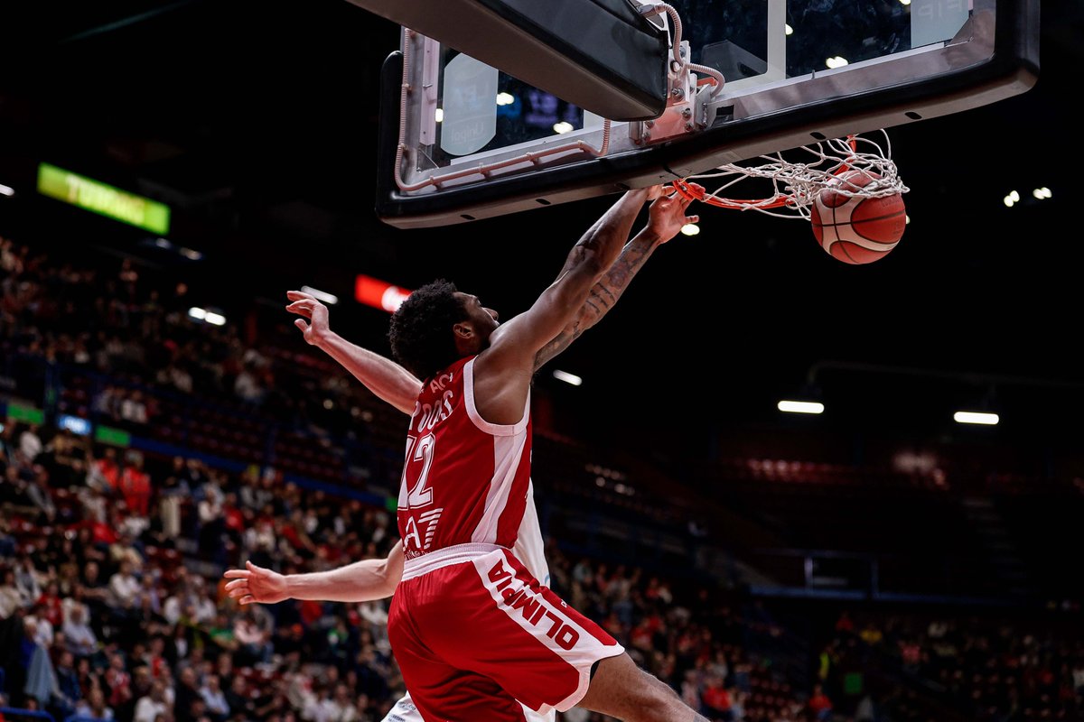 OlimpiaMI1936's tweet photo. Movimento di palla, alte percentuali: l'Olimpia vince 118-83

Game recap 👉🏻 https://t.co/axcqZpwvmr

#insieme #ForzaOlimpia https://t.co/sgVVQPYMxE