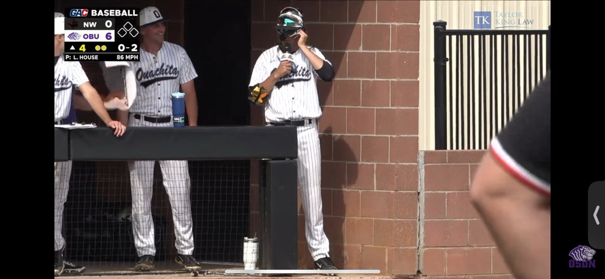 Chloe V. :) (@cchloee1922) on Twitter photo He’s got on more pairs of sunglasses than the other team has hits. <a href="/NoContextBSB/">No Context College BSB 2.0</a> He’s got on more pairs of sunglasses than the other team has hits. <a href="/NoContextBSB/">No Context College BSB 2.0</a>