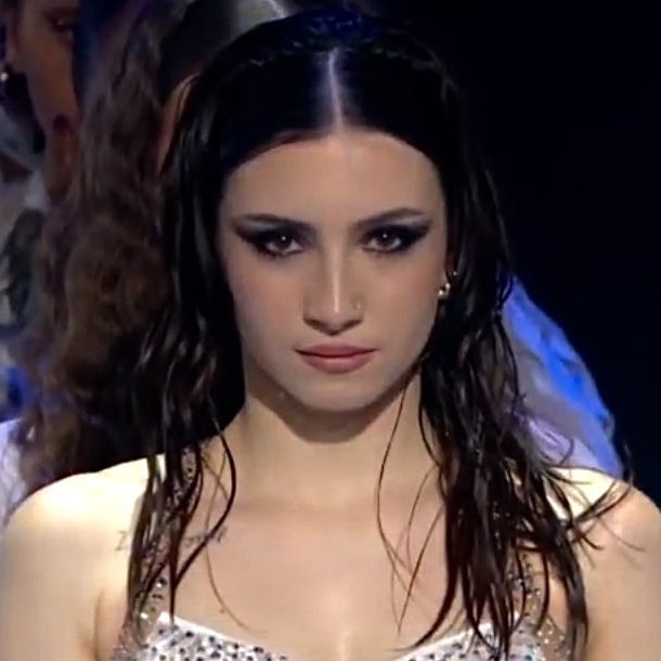 eleosrtega's tweet photo. le changement de regard... #dals https://t.co/5xY5NQQuv7