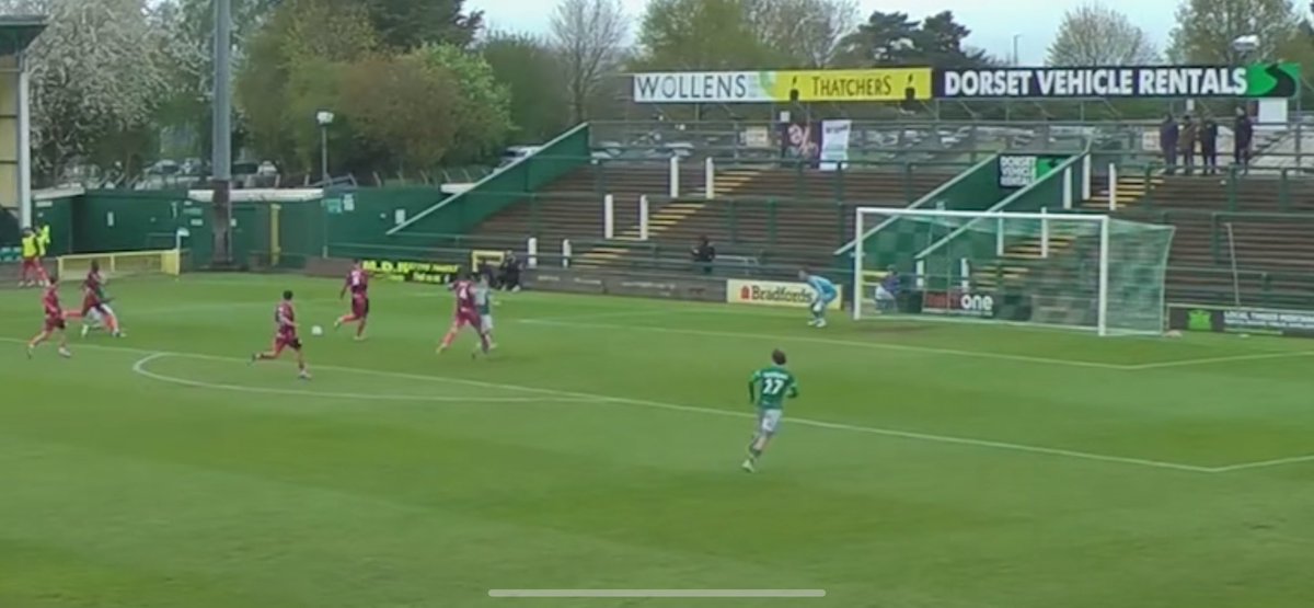 mmichaelmcg's tweet photo. @rufc_pod can only imagine the referees rant Mick would be on if Ciaran had been in a Rotherham shirt rather than a Yeovil one and this wasn’t given 😀 https://t.co/NaxKPVpoMw