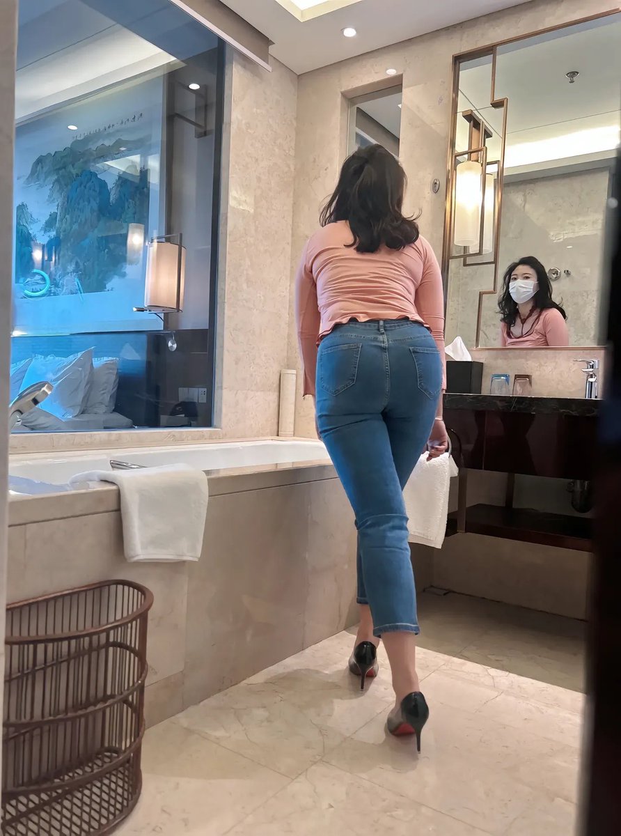 xdd1458's tweet photo. 珠海43岁美丽动人的姜姐 https://t.co/5WXPzinE19