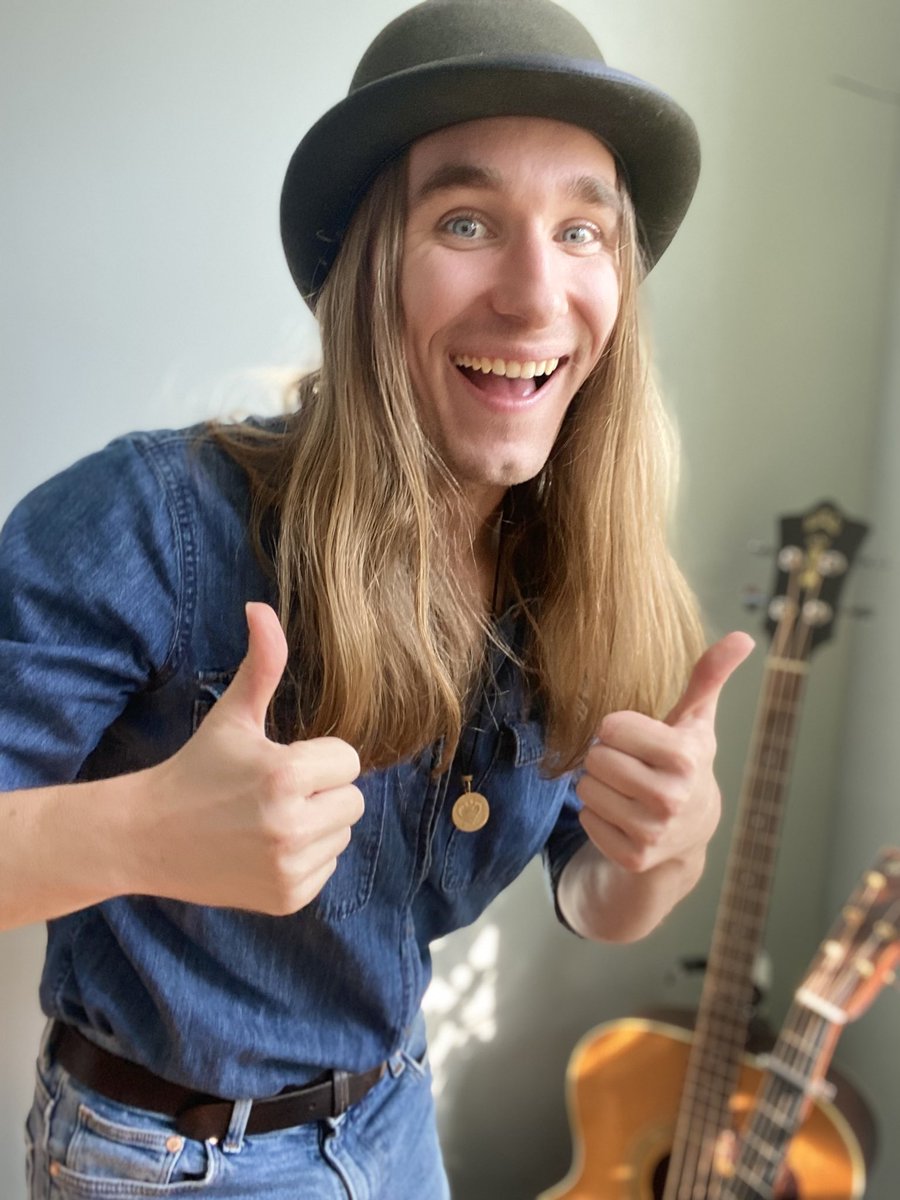 Hope everyone’s week is going good! 🤗 My album #NoNeedToWonder comes out on Tuesday #earthday 😱
I’m so excited for y’all to hear these new tunes! What are y’all’s Earth Day plans? Besides listening to my album on repeat of course lol 😂