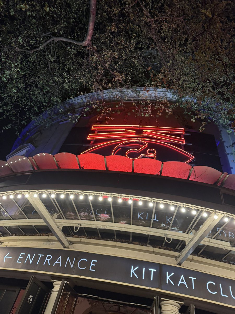 Dan Thorpe (@danlthorpe) on Twitter photo Managed to win the <a href="/TodayTixUK/">TodayTix UK</a> lottery for Cabaret and it was absolutely exceptional. 10/10. No notes. Just brilliant!
<a href="/marishawallace/">Marisha Wallace</a> wow!!! Managed to win the <a href="/TodayTixUK/">TodayTix UK</a> lottery for Cabaret and it was absolutely exceptional. 10/10. No notes. Just brilliant!
<a href="/marishawallace/">Marisha Wallace</a> wow!!!