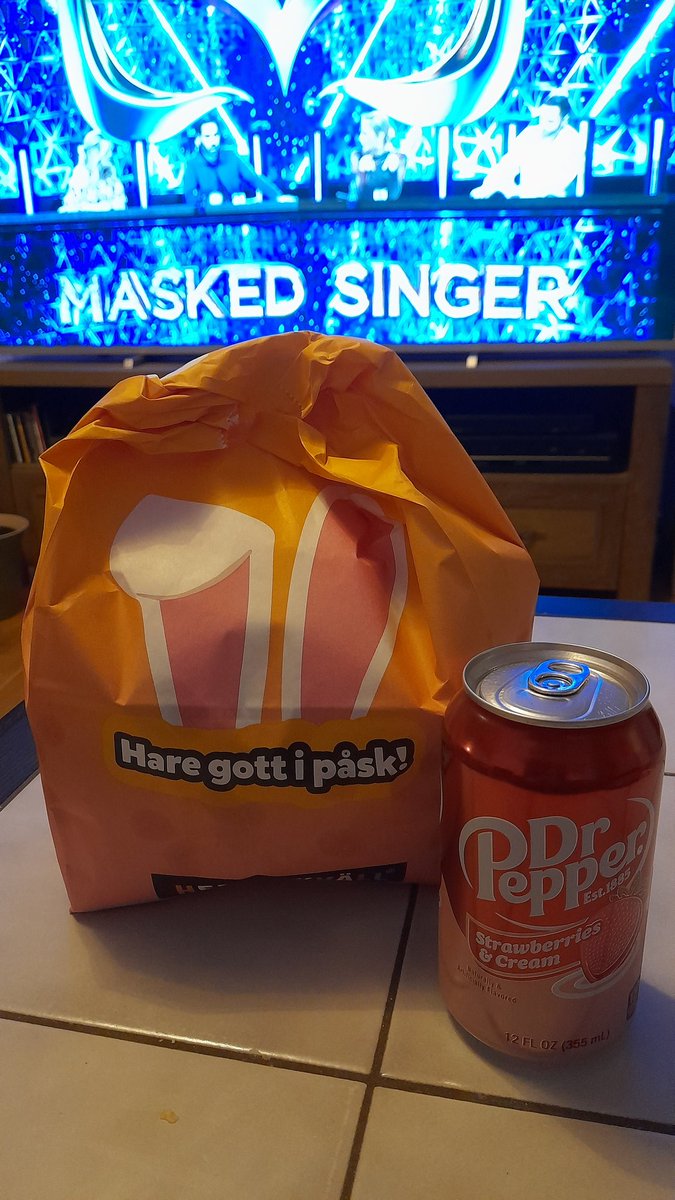 SwedishGamester's tweet photo. It was really nice going to the #MovieTheater with my mom again! The #LastMovie we saw together at a #Cinema was #NoTimeToDie, so it's been a while! #TheAmateur was good, but #SlowPaced at times so I #DozedOff occasionally! 😅
Now that I'm back #home I'm watching #MaskedSinger.🙂 https://t.co/J85pueNCcF