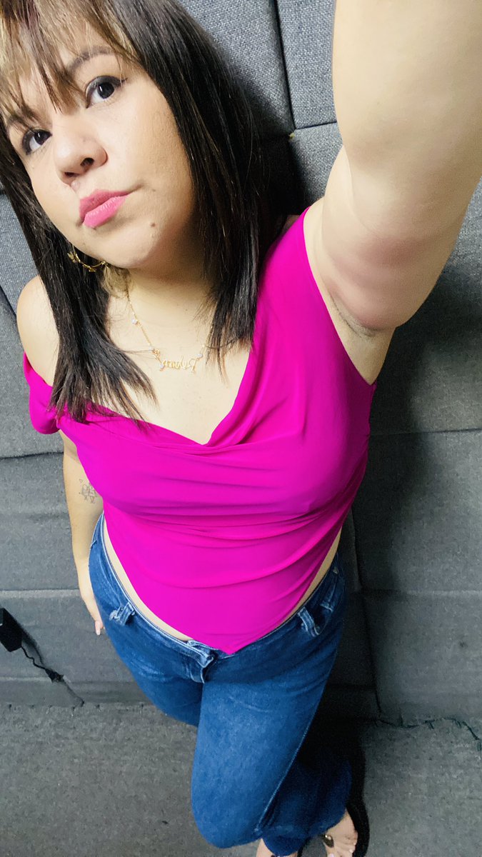RociMarRamirez's tweet photo. Living on a prayer https://t.co/bClHTgmIln
