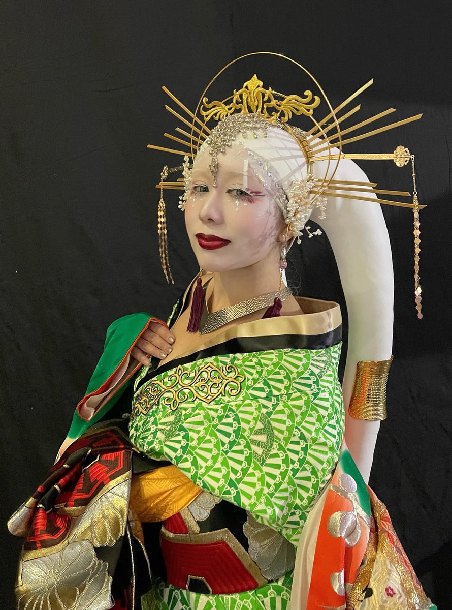 SWCJ初日！

頑張ったから見て！
トワイレック花魁！！！！！！
#SWCJ 
#SWCJコスプレ 
#starwars