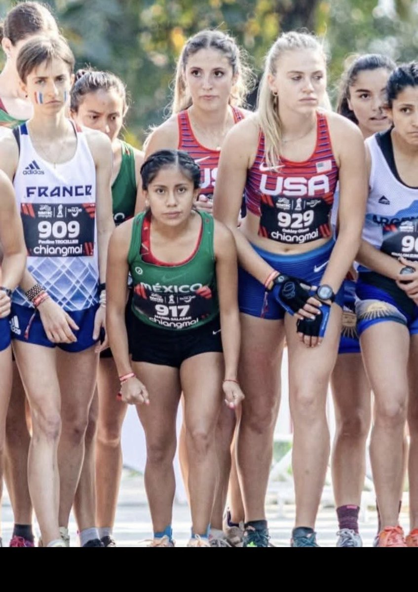 SanjuanaNews's tweet photo. 🛑#ULTIMAHORA LA ATLETA MIXTECA MARIEL SALAZAR GANA EL ORO EN ESTADOS UNIDOS ‼️👏👏
La seleccionada mexicana Mariel Salazar  se proclama Campeona de los 10,000mts en el evento Bryan Clay Invitational, en Los Ángeles https://t.co/UZafag33fF