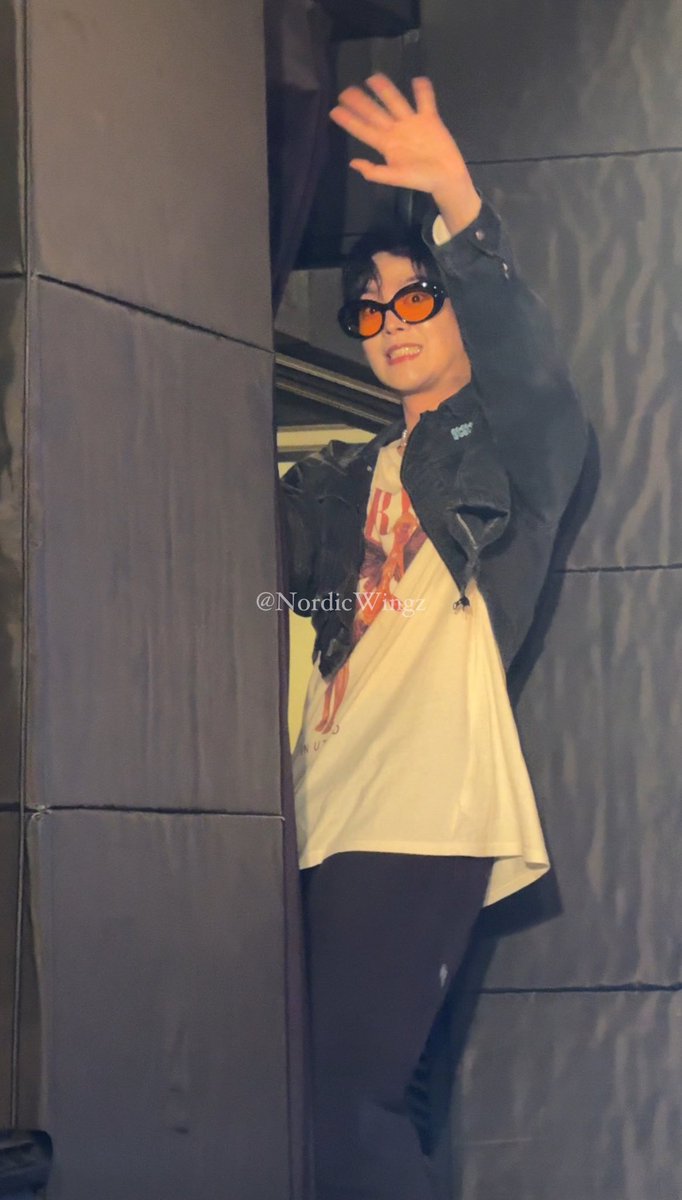 NordicWingz's tweet image. I love his fun energy so much 🥹
Dnjsjaksks

#RAVN #レイブン #ROSES #Comedy