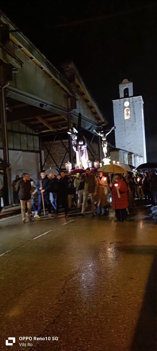 PChiloeches01's tweet photo. 🔶🔷🔶 Esta Noche estamos en un DRP con motivo de la Semana Santa en la procesión del Santo entierro .
Desplazamos dos unidades 🛻 🚒 y 🦺🦺🦺🦺🦺🦺🦺.
📸 @PChiloeches01 #parati #semanasanta #pcchiloeches #chiloeches https://t.co/BpHKk8S4aG