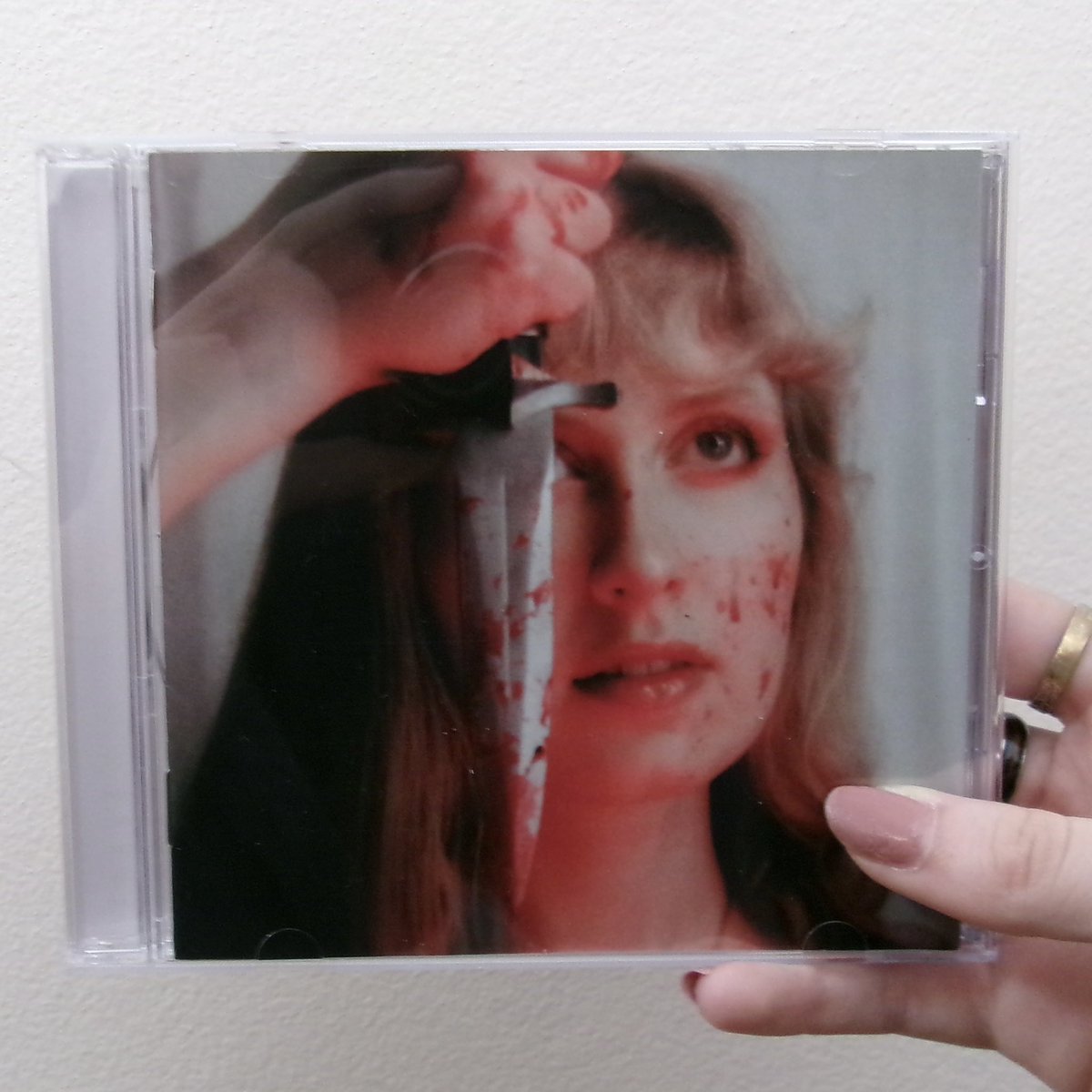 averypickup_'s tweet photo. ‘killer’ CDs (+ some other treats) available for purchase on my website, link in bio x https://t.co/bDkBBi2buN