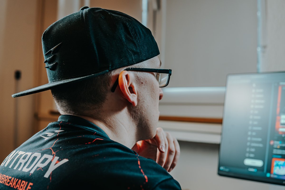 PaulBlack tweet media