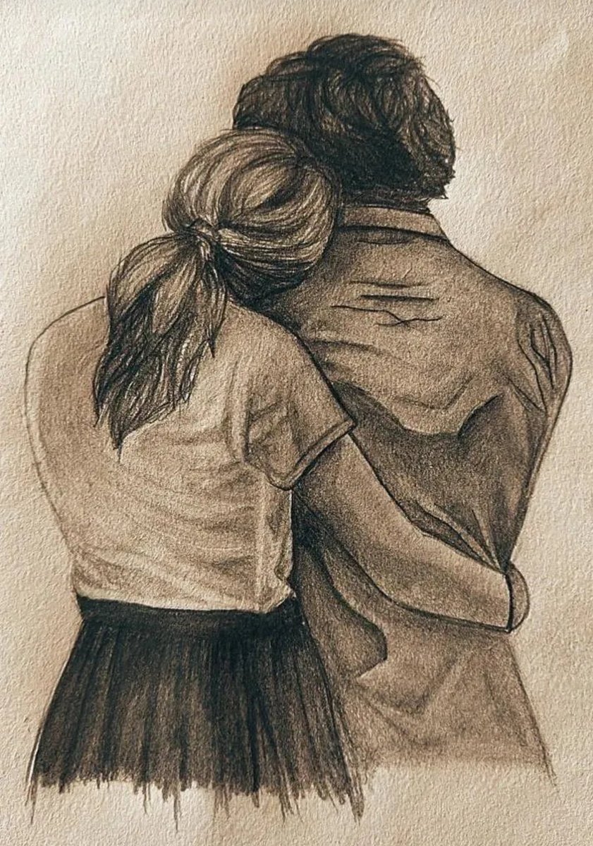 لا يستقيم العالم  إلا برأسٍ مائلٍ على كتفِ مَن نُحب🤎

#بوح_المشاعر