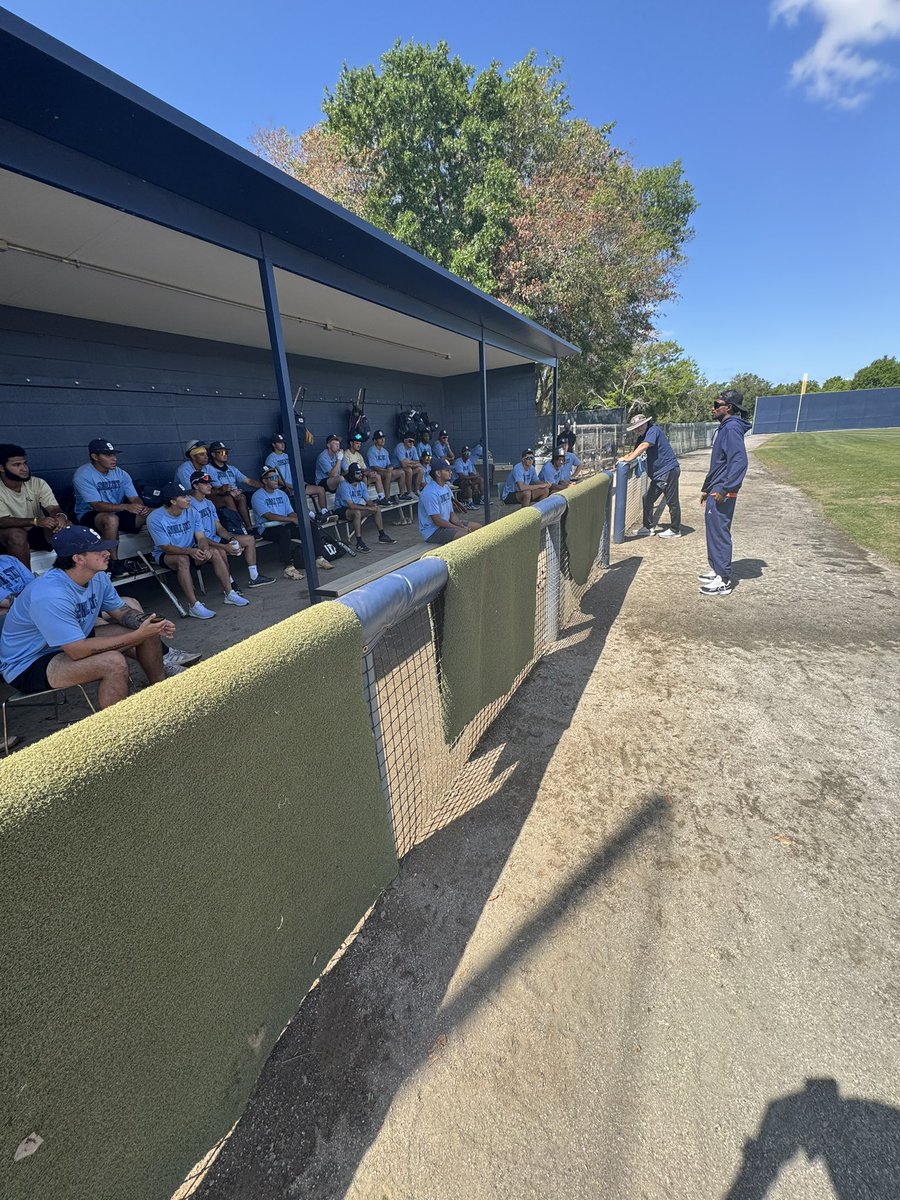 Seminole State Baseball (@ssc_baseball) on Twitter photo Thank you <a href="/FlashGJr/">Dee Strange-Gordon</a> for showing up and speaking some words of wisdom to our guys that are currently in a playoff push! We love seeing the alumni coming back and showing love to the next generation.
#buildingraiders #theJack Thank you <a href="/FlashGJr/">Dee Strange-Gordon</a> for showing up and speaking some words of wisdom to our guys that are currently in a playoff push! We love seeing the alumni coming back and showing love to the next generation.
#buildingraiders #theJack