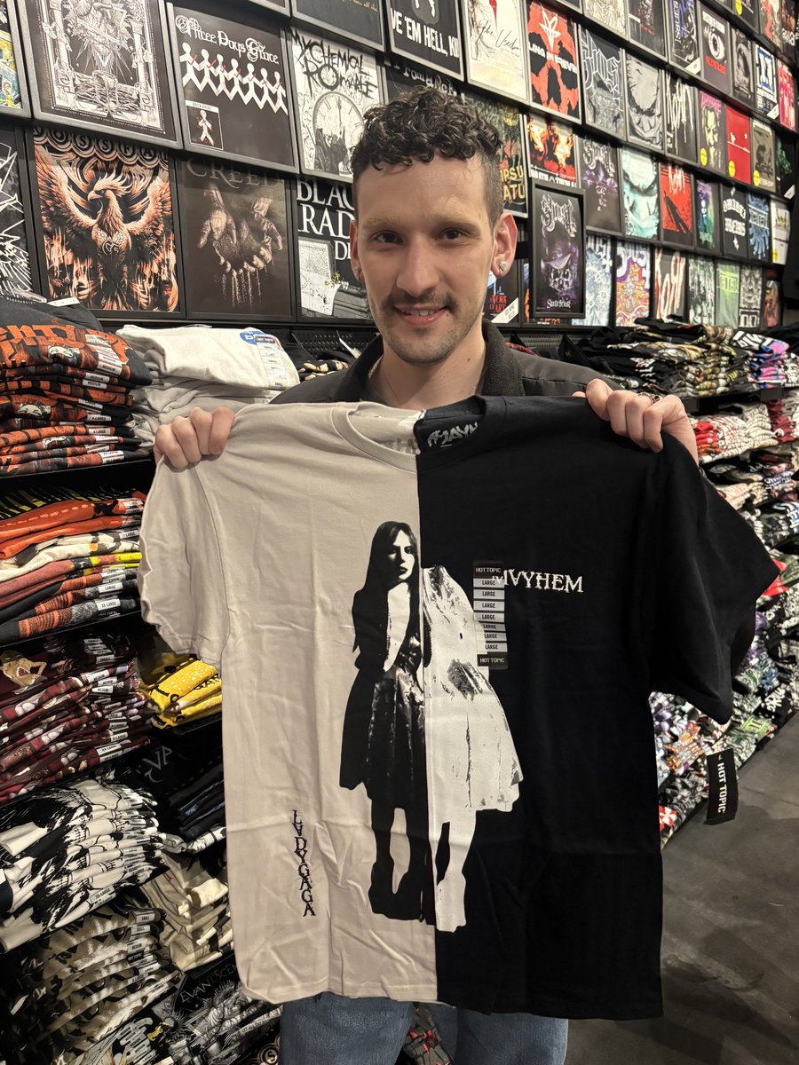 babygrubie's tweet photo. NEW @ladygaga #MAYHEM shirts at @HotTopic 🖤 https://t.co/tsmnN9hnQ2