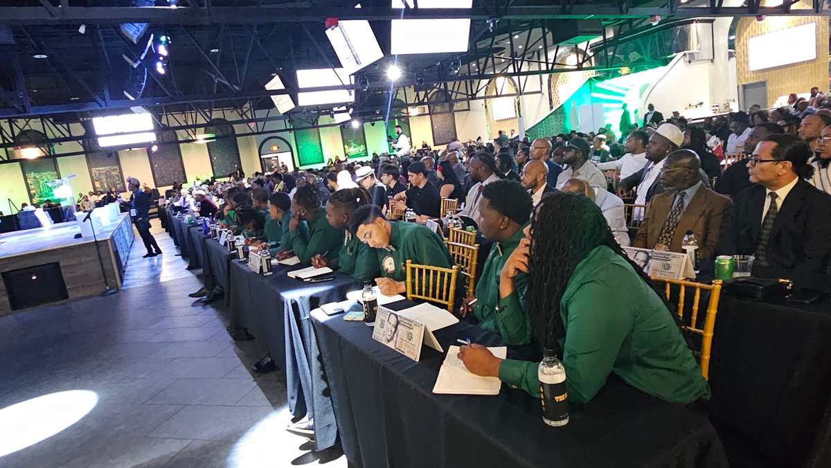 MrDWhitehead's tweet photo. The energy in ATL was DIFFERENT.

We didn’t just talk wealth—we showed the blueprint: ✅ Corporate structure
✅ Access to capital
✅ Strategic moves only

📍Comment your city—we might be pulling up next.

#economicmasonry #fundinggame #blackwealth #businesscredit https://t.co/DoSTRwLkcR