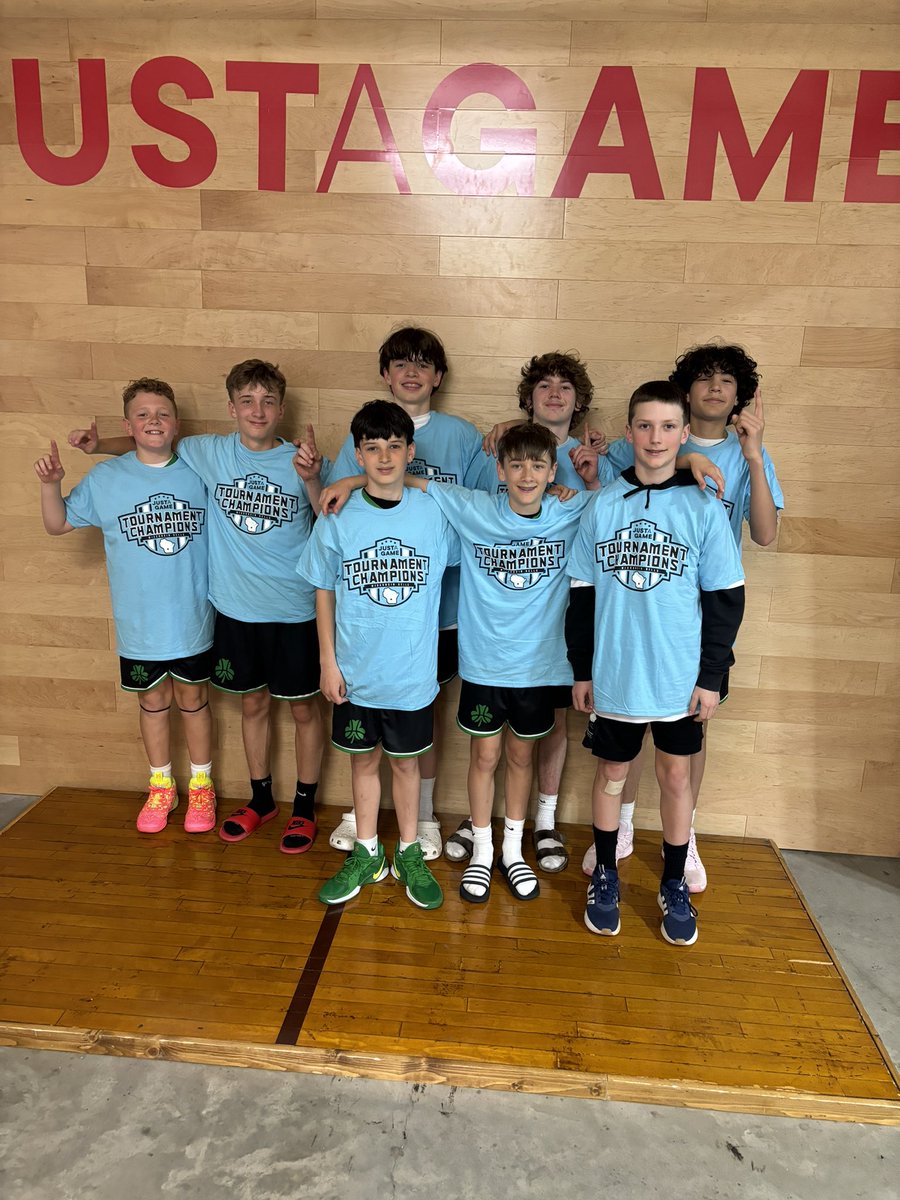 LuckHoops's tweet image. 13u Luck Hoops wins their first tournament of the year with wins over Blizzard, Greenway and JAG Select Prephoops 🏆🍀