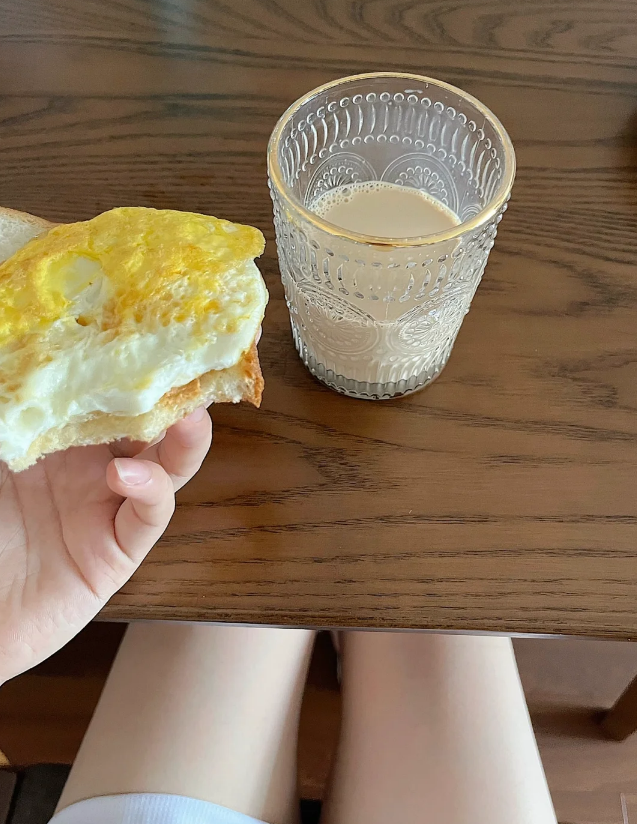 KyriedxYates's tweet photo. 私の目標はシンプルです
今日は昨日より少し楽しいです🥰 https://t.co/l1gcnxpqeI
