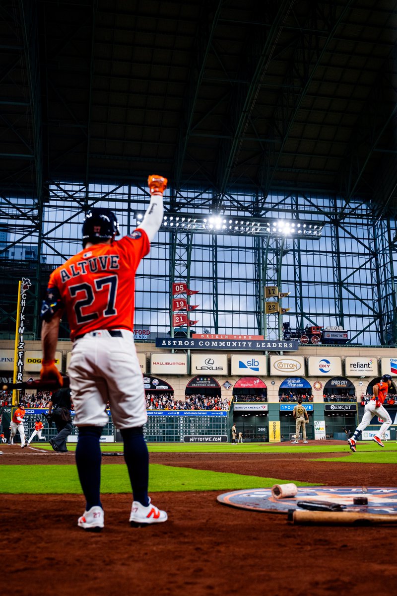 Houston Astros tweet media