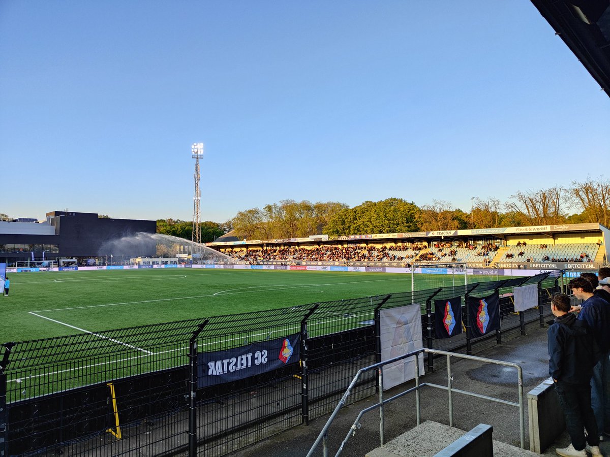 DanielsenAxedal's tweet photo. 🇳🇱 FC Eindhoven - Telstar
🏟️ Jan Louwers Stadion
🏆 Eerste Divisie 
💶 10,-
#awaydays #eintel https://t.co/KOgdqWdYsu