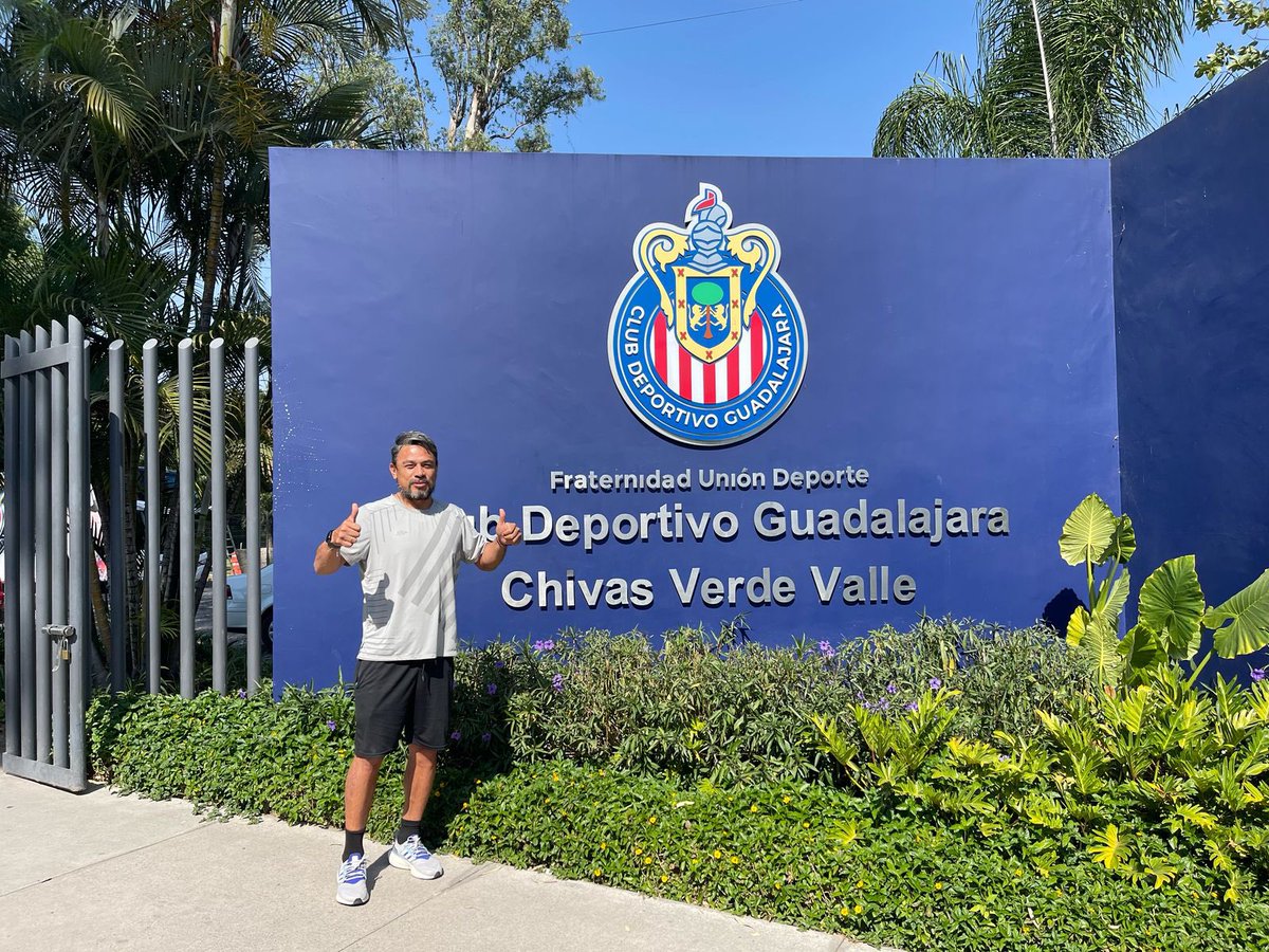 munejg9's tweet photo. De vuelta en casa ! @Chivas https://t.co/fVOrBgtgJQ
