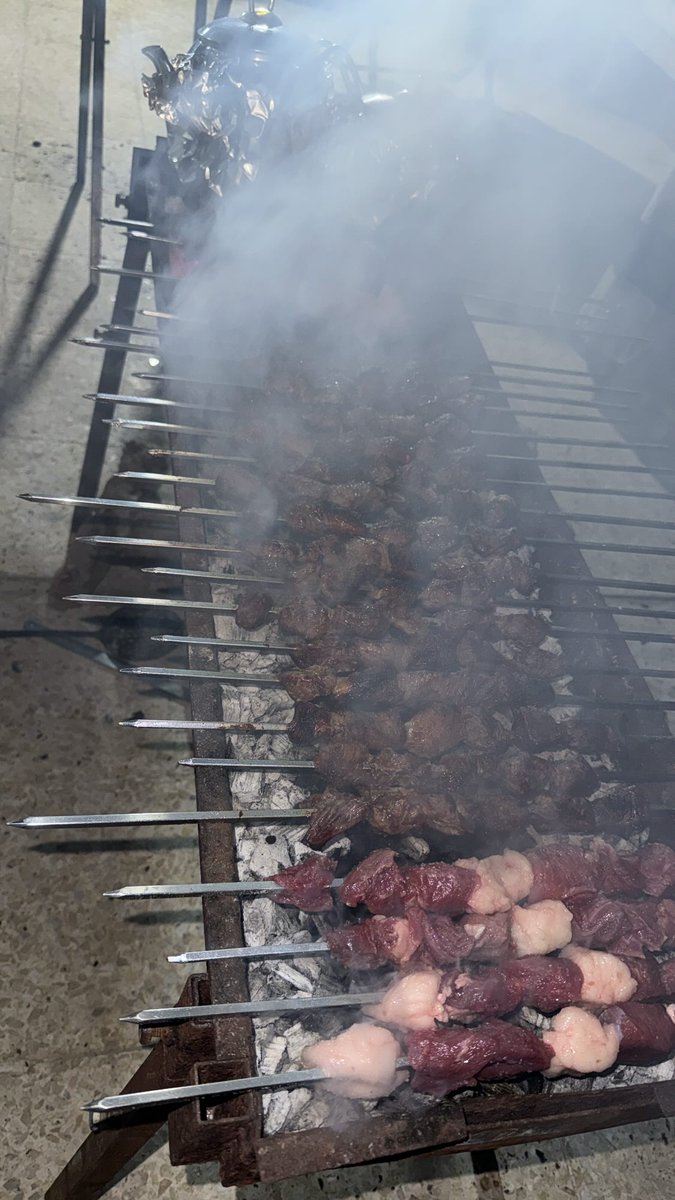 msCeylanKeles's tweet photo. Malum ırk (t3rklerin) sadece bakacağı yemek. https://t.co/Cfl5gp6ifZ