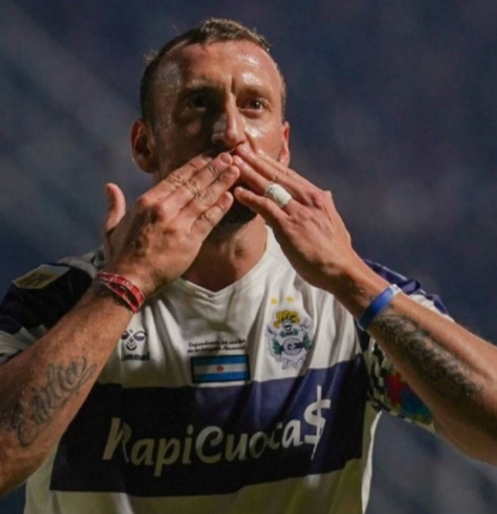 Desde la partida de BRAHIAN ALEMÁN no vino nadie que pueda siquiera igualarlo. NADIE que trajeron tenía la técnica, huevos y era referente como ALEMÁN. 
CHÚPENME LA PIJA LOS QUE LO PUTEABAN DESDE QUE SE FUE EL JUGAMOS PARA EL ORTO

<a href="/BrahianBa/">Brahian Aleman</a>