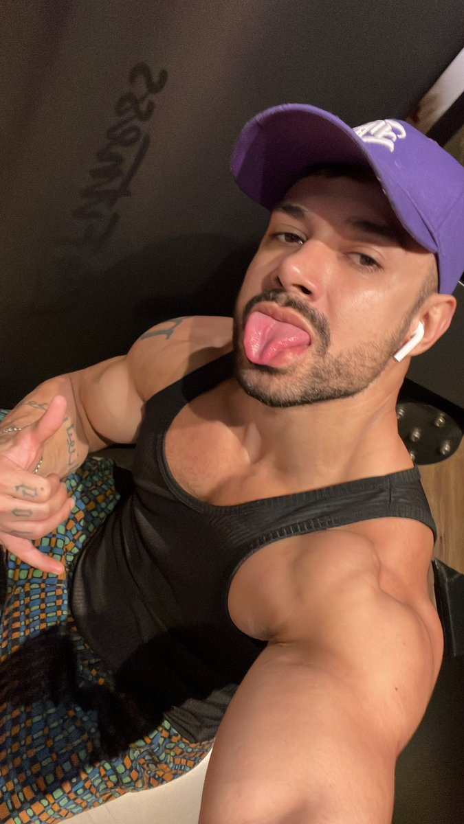 😛