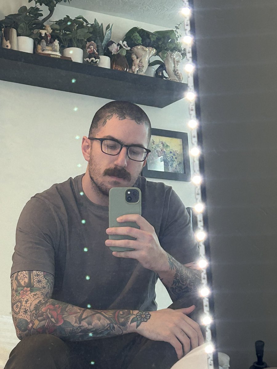 _idknick's tweet image. 
