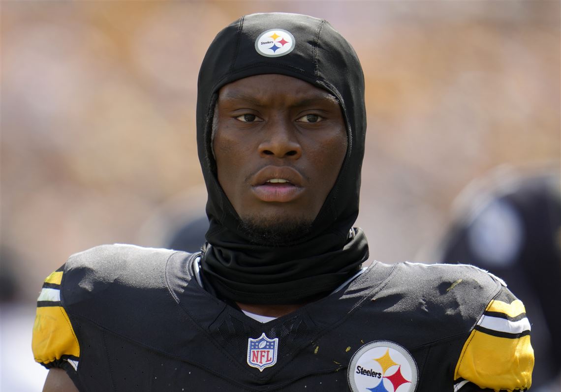 George Pickens' Top 5 wide receivers of all time:

1) Calvin Johnson 
2) Randy Moss
3) Jerry Rice
4) Julio Jones
5) Michael Crabtree

Thoughts? 😬