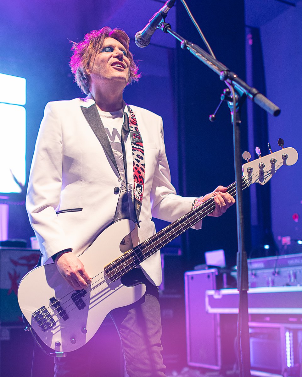 FDForum's tweet photo. 📷| Manic Street Preachers - London
O2 Shepherd's Bush Empire 🏴󠁧󠁢󠁥󠁮󠁧󠁿 18/04/2025 by @o2sbe, Instagram

#ManicStreetPreachers | @Manics https://t.co/sDWoYmay3O