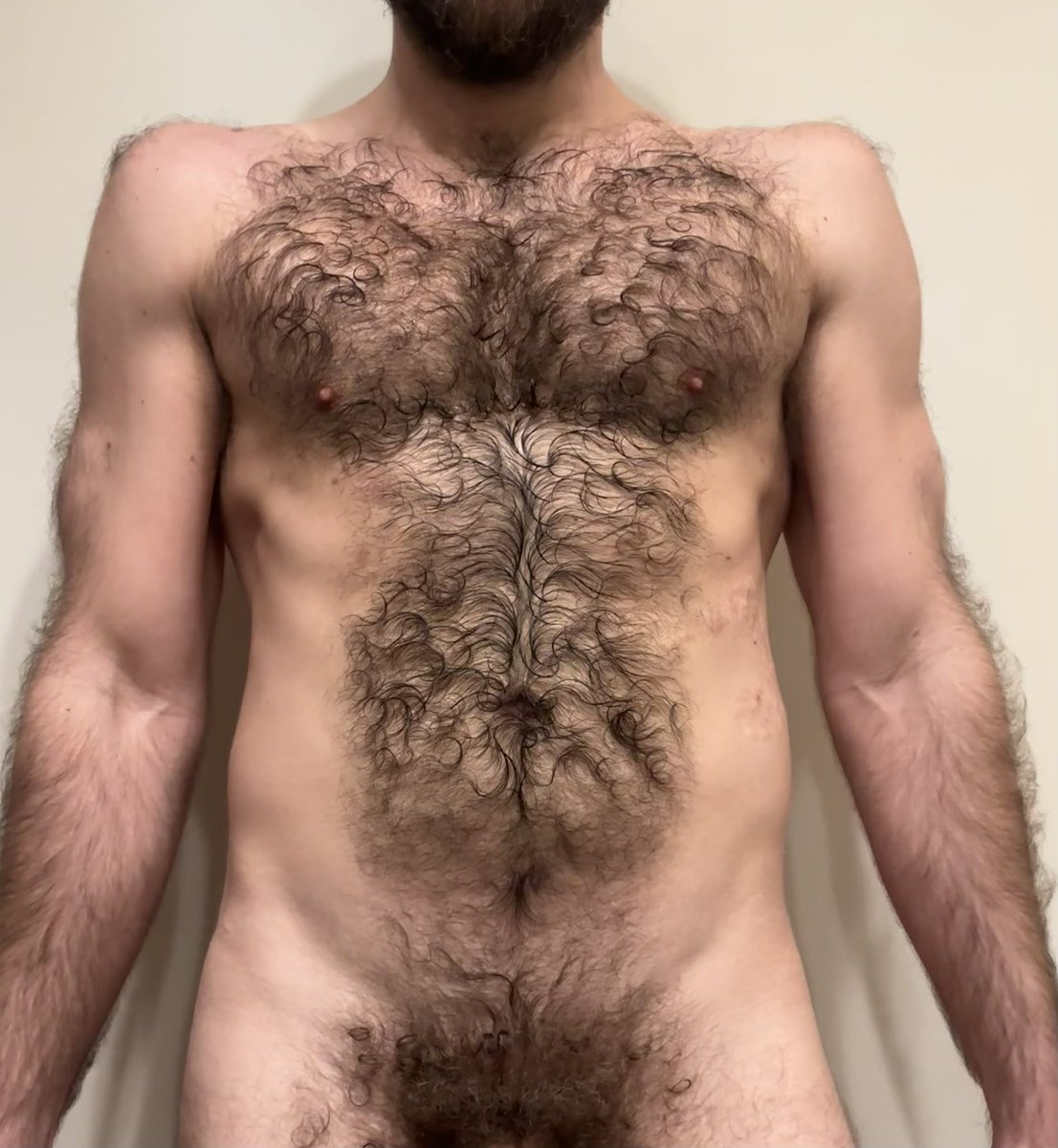 Consistency is paying off! #gay #hairy 🦦