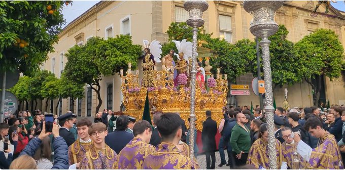 Jesús de la Sentencia de la Hdad de la Yedra entrando en el Arenal de Jerez de la Frontera 2025