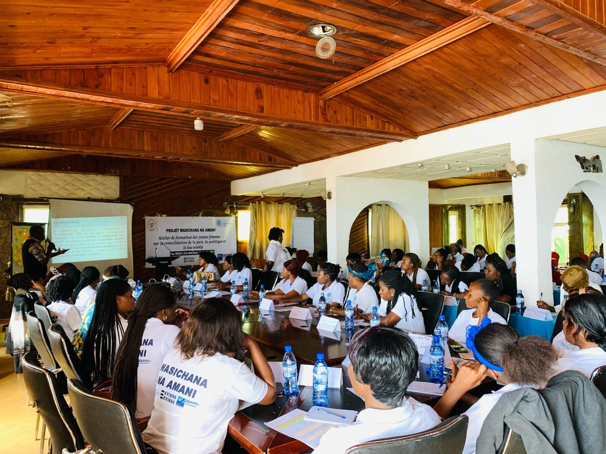 GEpanouie's tweet photo. 🌐#RDC  A #Bukavu @GEpanouie  lance la deuxième session de formation du projet #Wasichana_na_Amani », financé par le Fonds des Nations Unies pour la Consolidation de la Paix (UNPBF), par l'entremise de  @KvinnaKvinnaINT. https://t.co/x6KLMH3F4H