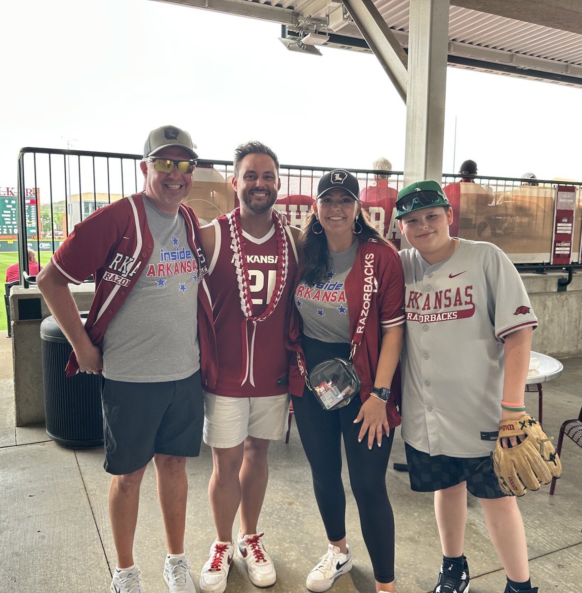 JohnNaborsShow's tweet photo. It’s spreads 👀

Such an awesome thing to see Hog fans supporting us at @InsideArkansas by rocking our gear here at Baum! @EllisAndrew_ 

Appreciate yall @Stew479! https://t.co/1mIhYvTKcJ