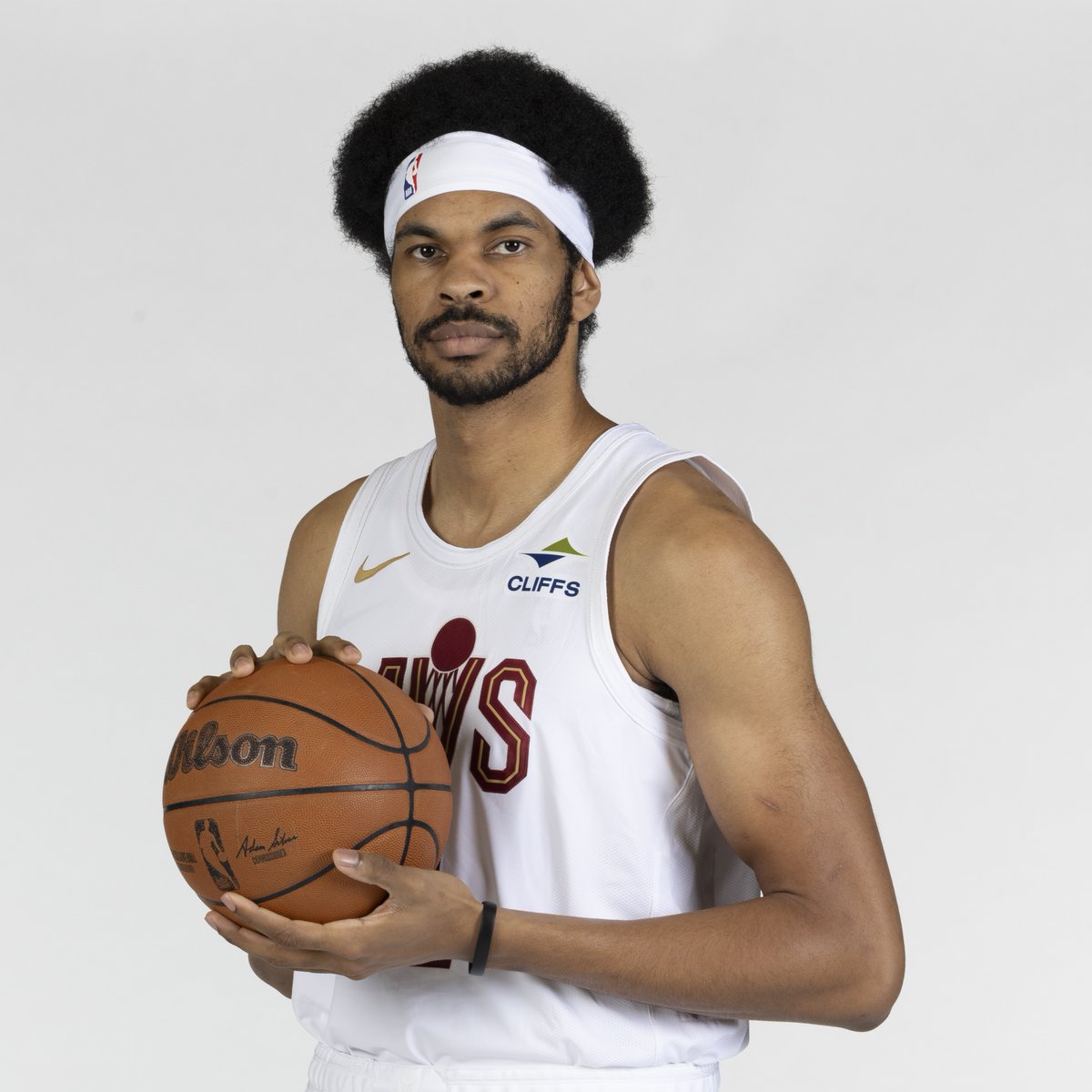 Join us in wishing Jarrett Allen of the @Cavs a HAPPY 27th BIRTHDAY! #NBABDAY