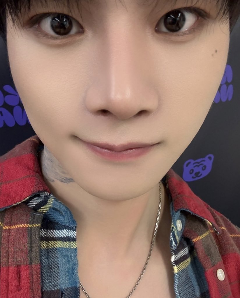 mymalangmh's tweet photo. 본인기여운거알고
초큐티모드 얼빡셀카로 찍는게 ㄴㅁ기여워….. https://t.co/FK4WHuPqeH
