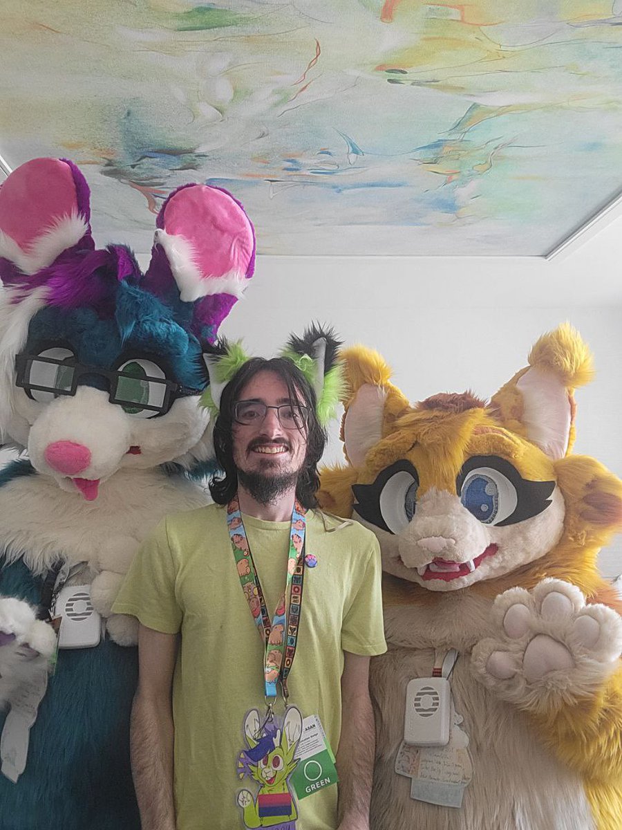 XxCreamPufffxX's tweet photo. HAPPY FURSUIT FRIDAY!!

We’re here at AnthrOhio!! Come say hi if you see us!!!!

#FursuitFriday #fursuit #anthrohio2025 #AnthrOhio 

Also if you have any pictures of us please at us!! 
@Zirconiconium 

Fursuit made by me! https://t.co/Tte7FUL7od