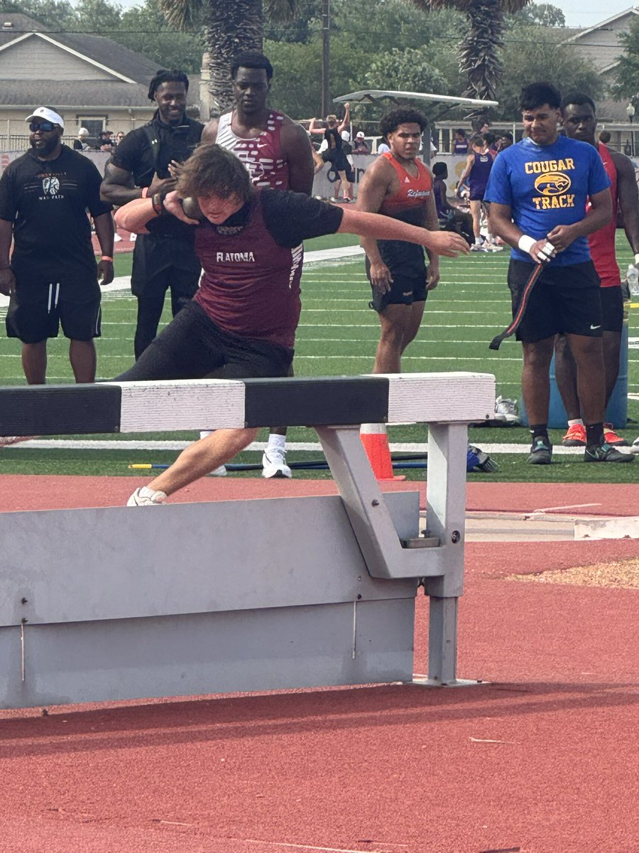 flatoniadogs's tweet photo. Congratulations to Zachary Charanza for winning the Region 4 Shot Put with a PR throw of 53’1”. He will throw at the State Track Meet in Austin on May 2. 

@FlatoniaISD @GRaydioDusek @KTIMRadio #flatoniaproud https://t.co/21ubDvpAyH