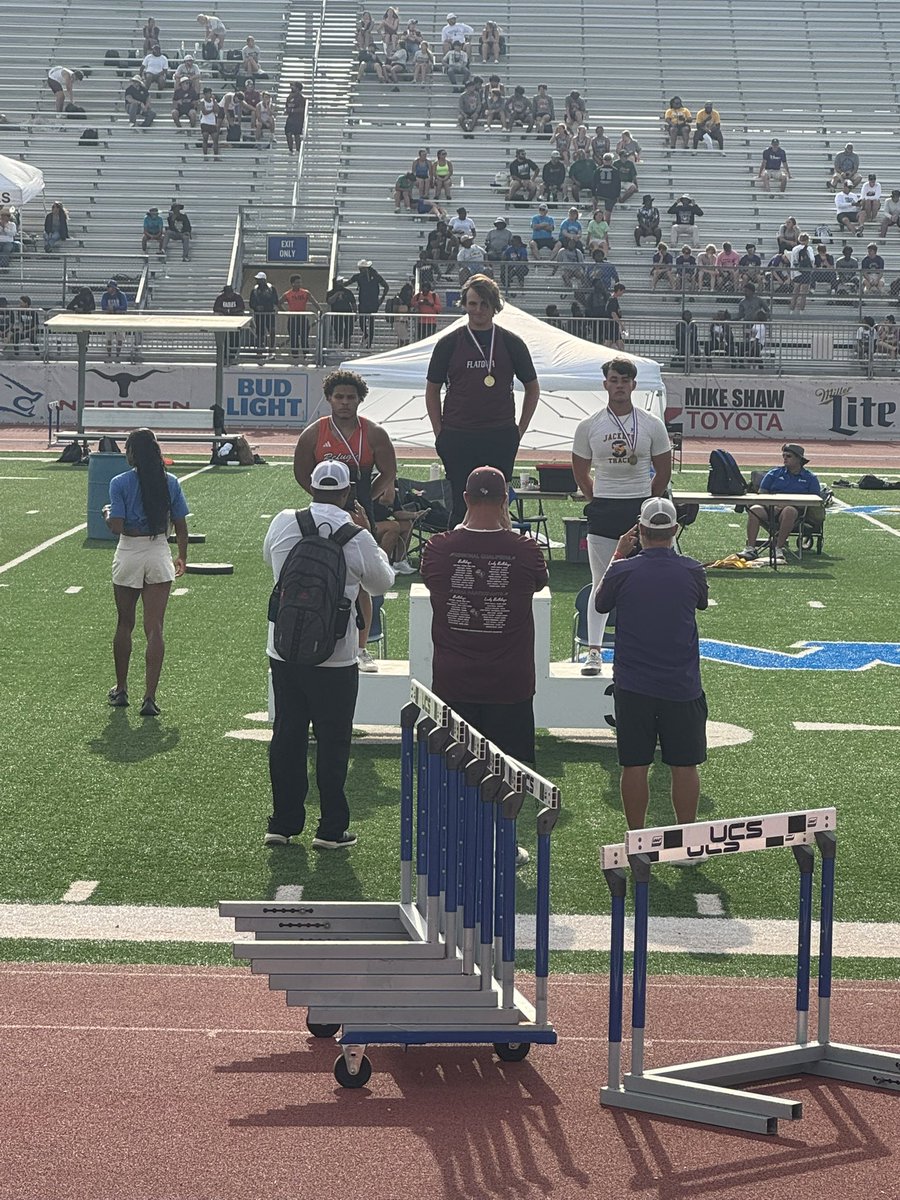 flatoniadogs's tweet photo. Congratulations to Zachary Charanza for winning the Region 4 Shot Put with a PR throw of 53’1”. He will throw at the State Track Meet in Austin on May 2. 

@FlatoniaISD @GRaydioDusek @KTIMRadio #flatoniaproud https://t.co/21ubDvpAyH