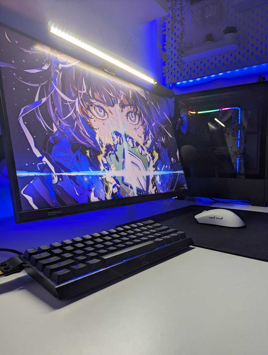 1xollie's tweet image. Clean setup? #gamingsetup #desksetup #setupinspiration
