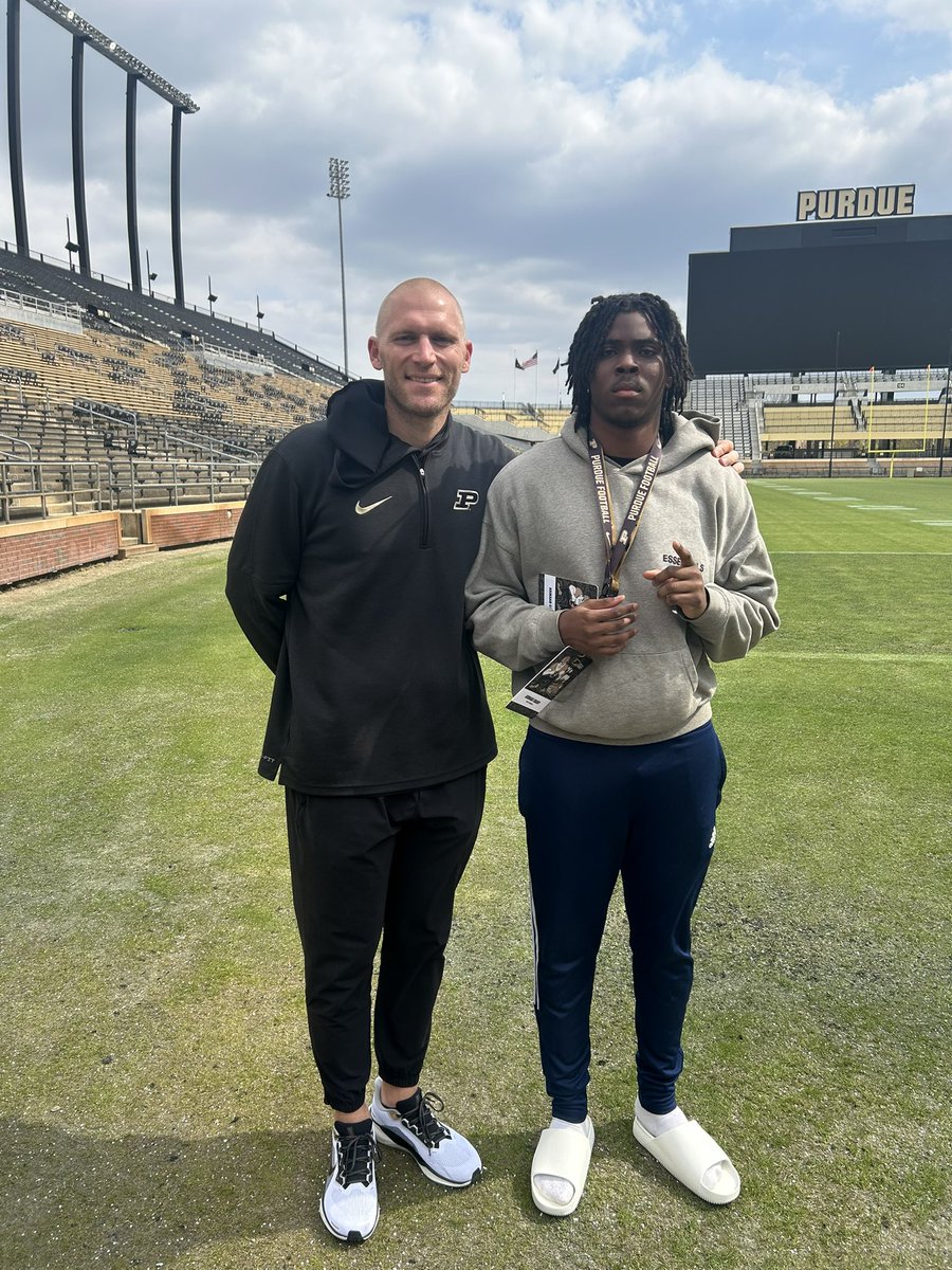 Armaad “Money” Sharp (@sharparmaad) on Twitter photo Had a great time visiting <a href="/BoilerFootball/">Purdue Football</a> and having some great conversations with 🫶🏾 <a href="/CoachAcy2/">DeMarkus Acy</a> <a href="/Coach_Henson/">Josh Henson</a> <a href="/DavidWayneSpur2/">David Wayne Spurlock</a> <a href="/Coach_NPosey/">Neal Posey</a>
<a href="/tfenton314/">Coach Terry Fenton</a> @nelly_mizL4C <a href="/elitefootball/">EliteFootballAcademy</a> <a href="/Football_Flyers/">Esl FlyersFootball</a> <a href="/Coach_Simms7577/">Tre’Vour Wallace-Simms</a> Had a great time visiting <a href="/BoilerFootball/">Purdue Football</a> and having some great conversations with 🫶🏾 <a href="/CoachAcy2/">DeMarkus Acy</a> <a href="/Coach_Henson/">Josh Henson</a> <a href="/DavidWayneSpur2/">David Wayne Spurlock</a> <a href="/Coach_NPosey/">Neal Posey</a>
<a href="/tfenton314/">Coach Terry Fenton</a> @nelly_mizL4C <a href="/elitefootball/">EliteFootballAcademy</a> <a href="/Football_Flyers/">Esl FlyersFootball</a> <a href="/Coach_Simms7577/">Tre’Vour Wallace-Simms</a>